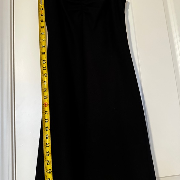 Vince Classic Black Dress - Picture 6 of 7